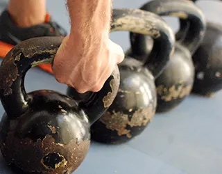 Kettlebell in Ghisa